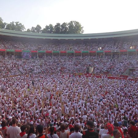ホテルPamplona Camping Aizoáin エクステリア 写真
